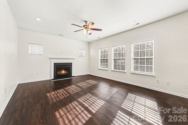 10525 Dominion Village Drive, Charlotte, NC 28269