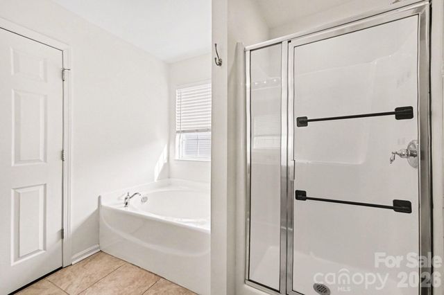 10525 Dominion Village Drive, Charlotte, NC 28269