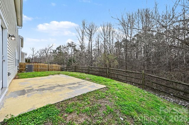 10525 Dominion Village Drive, Charlotte, NC 28269