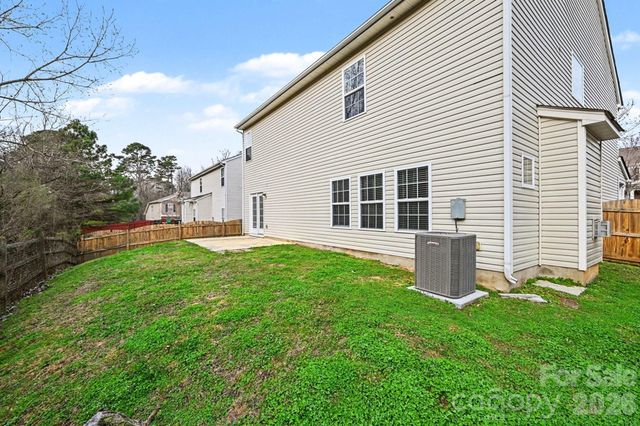 10525 Dominion Village Drive, Charlotte, NC 28269