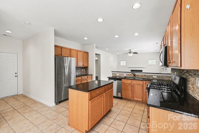 10525 Dominion Village Drive, Charlotte, NC 28269