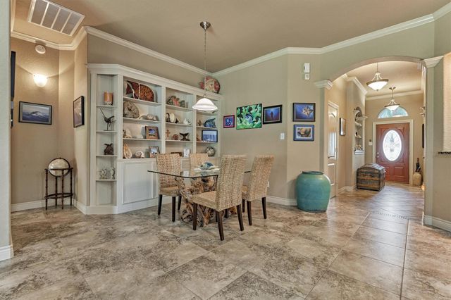 738 Lake View Drive, Montgomery, TX 77356