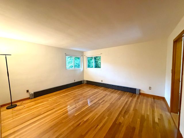 153 Hawthorne Rd 153, Waltham, MA 02451