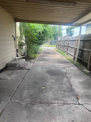 2308 Russell Street, Houston, TX 77026