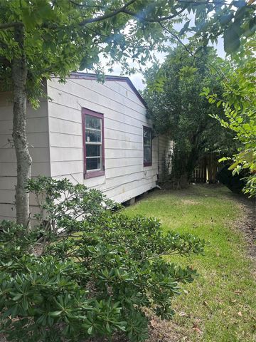 2308 Russell Street, Houston, TX 77026