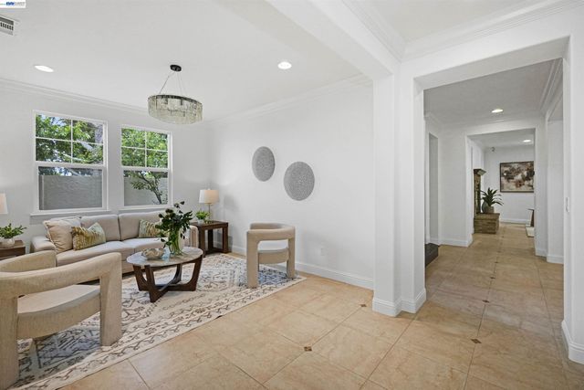 826 Thayer Ct, San Ramon, CA 94582