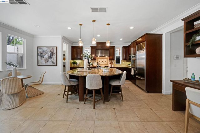 826 Thayer Ct, San Ramon, CA 94582