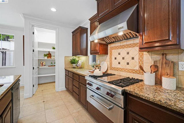 826 Thayer Ct, San Ramon, CA 94582