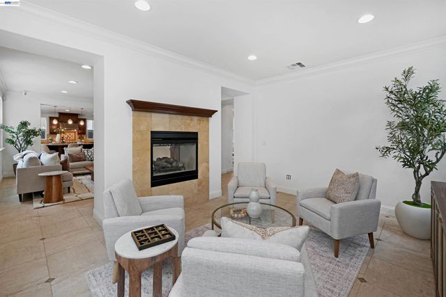 826 Thayer Ct, San Ramon, CA 94582