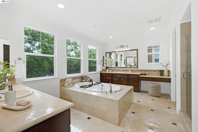 826 Thayer Ct, San Ramon, CA 94582