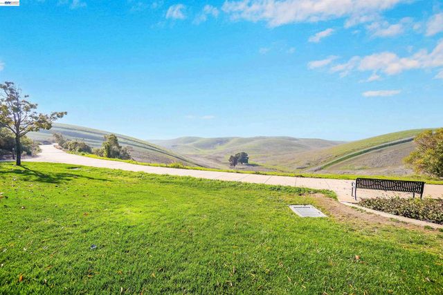 826 Thayer Ct, San Ramon, CA 94582