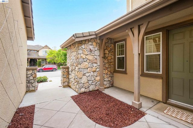 826 Thayer Ct, San Ramon, CA 94582