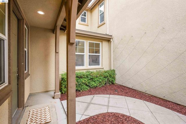 826 Thayer Ct, San Ramon, CA 94582