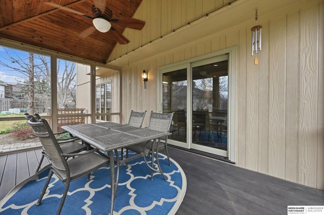 16566 Valley Avenue, Omaha, NE 68130