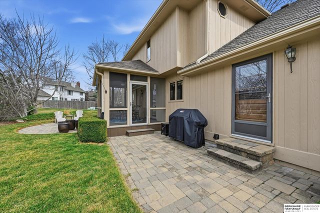 16566 Valley Avenue, Omaha, NE 68130