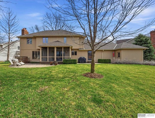 16566 Valley Avenue, Omaha, NE 68130