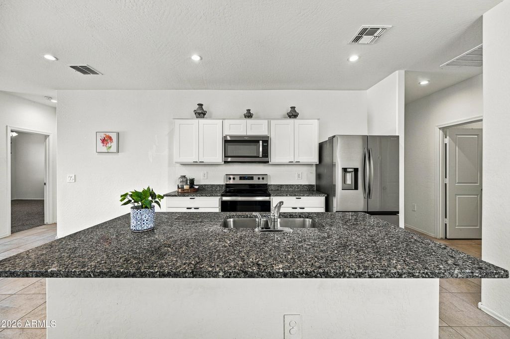 35672 W SAN ILDEFANSO Avenue, Maricopa, AZ 85138 — photo 3