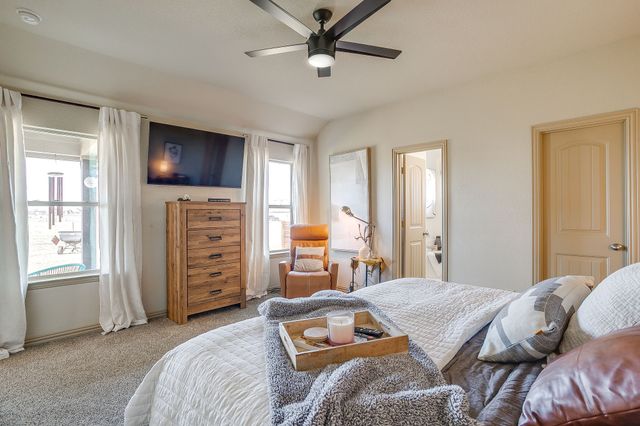 6104 Kentucky Street, Joshua, TX 76058