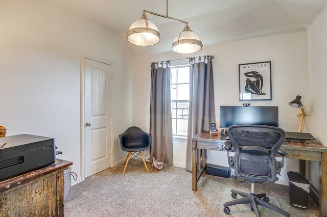 6104 Kentucky Street, Joshua, TX 76058