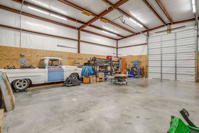 6104 Kentucky Street, Joshua, TX 76058