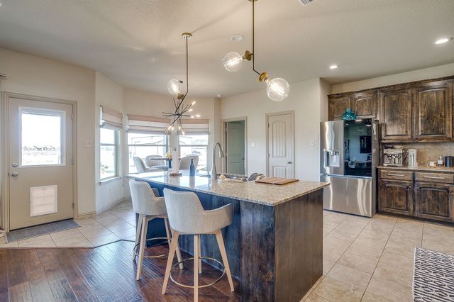 6104 Kentucky Street, Joshua, TX 76058