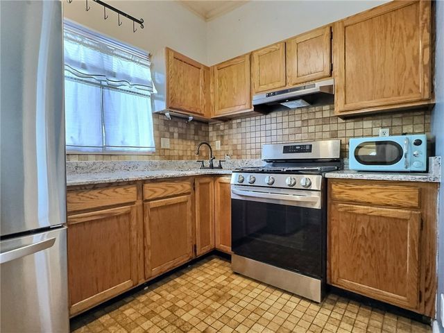 75 Delamaine Drive, Rochester, NY 14621