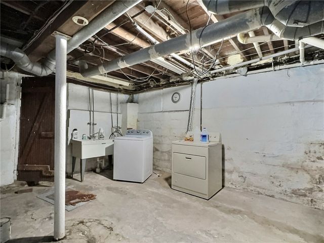 75 Delamaine Drive, Rochester, NY 14621