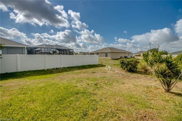 1728 SW 15th ST, Cape Coral, FL 33991