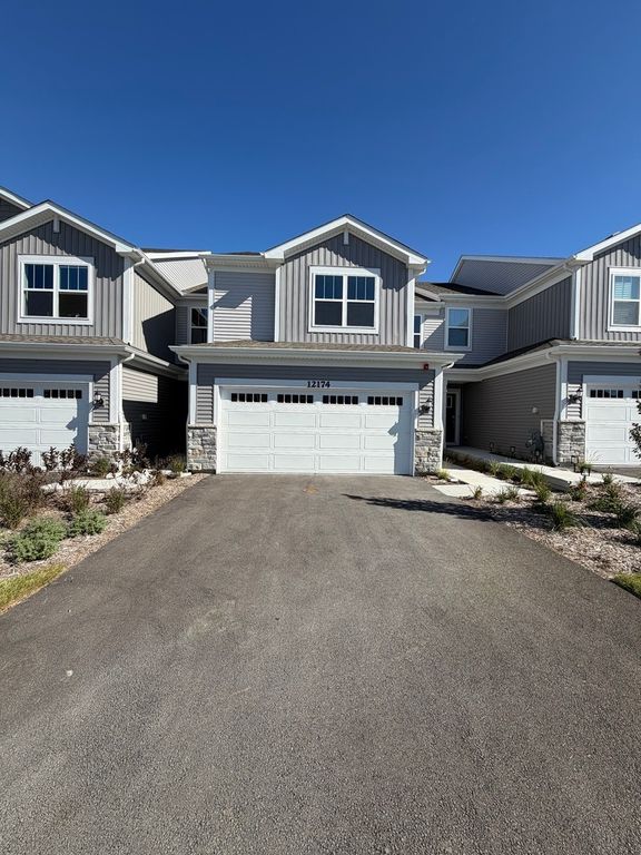 12174 Dodwell Street, Huntley, IL 60142