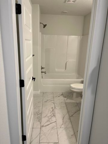 4788 W Monaco Bend, Fayetteville, AR 72704