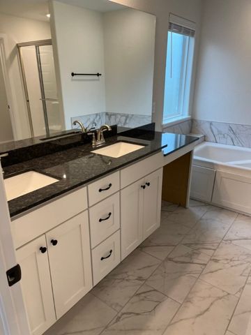 4788 W Monaco Bend, Fayetteville, AR 72704