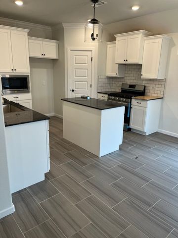 4788 W Monaco Bend, Fayetteville, AR 72704