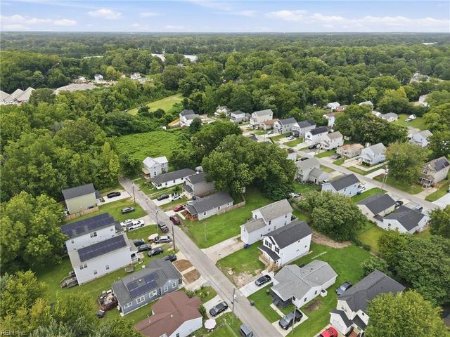 308 N Lloyd ST, Suffolk, VA 23434