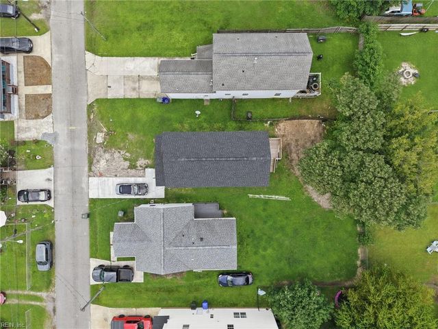 308 N Lloyd ST, Suffolk, VA 23434