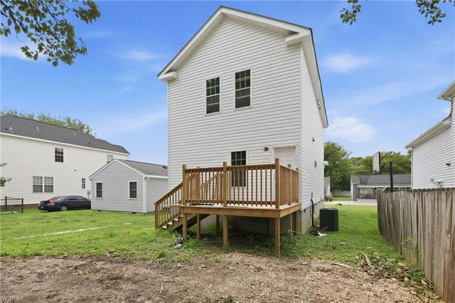 308 N Lloyd ST, Suffolk, VA 23434