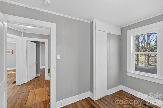 713 Prospect Street NW, Lenoir, NC 28645