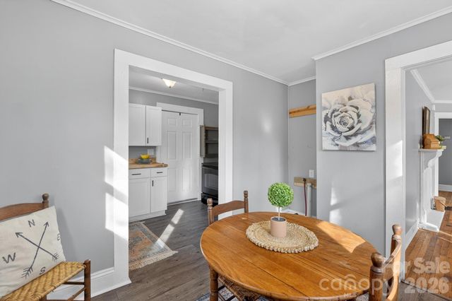 713 Prospect Street NW, Lenoir, NC 28645