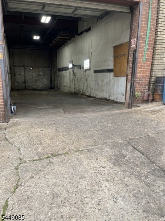 517 Avon Ave, Newark City, NJ 07108 — exterior