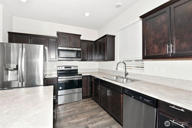 18740 110th Avenue E, Puyallup, WA 98374