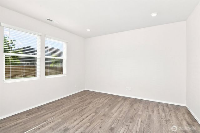 18740 110th Avenue E, Puyallup, WA 98374