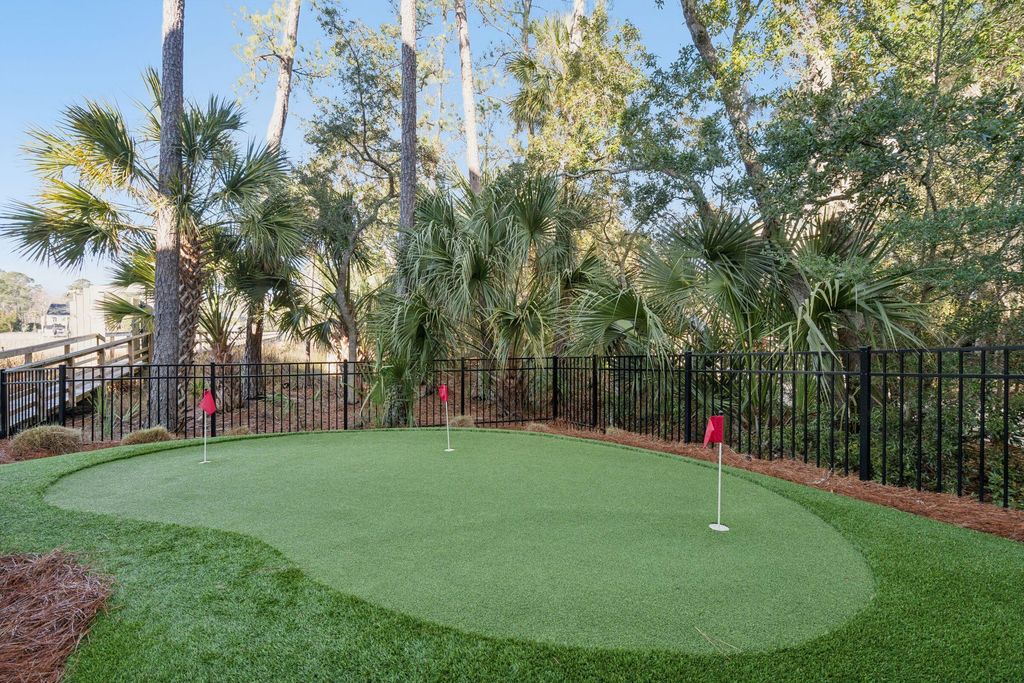 Image 10 of property listing at 3480 Henrietta Hartford Road, Mount Pleasant, SC 29466