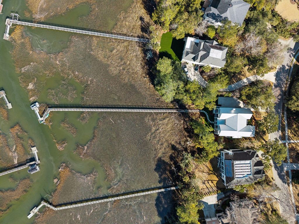 Image 107 of property listing at 3480 Henrietta Hartford Road, Mount Pleasant, SC 29466