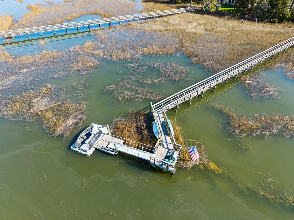 Image 111 of property listing at 3480 Henrietta Hartford Road, Mount Pleasant, SC 29466