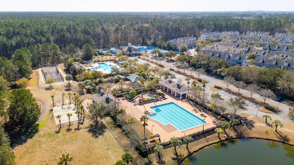 Image 12 of property listing at 3480 Henrietta Hartford Road, Mount Pleasant, SC 29466