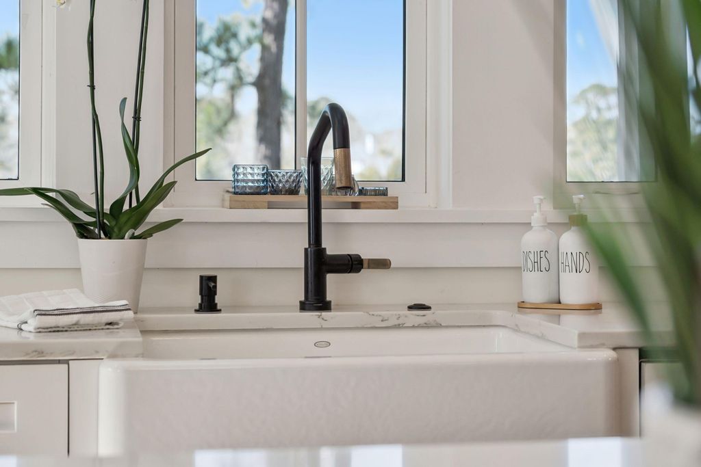 Image 39 of property listing at 3480 Henrietta Hartford Road, Mount Pleasant, SC 29466