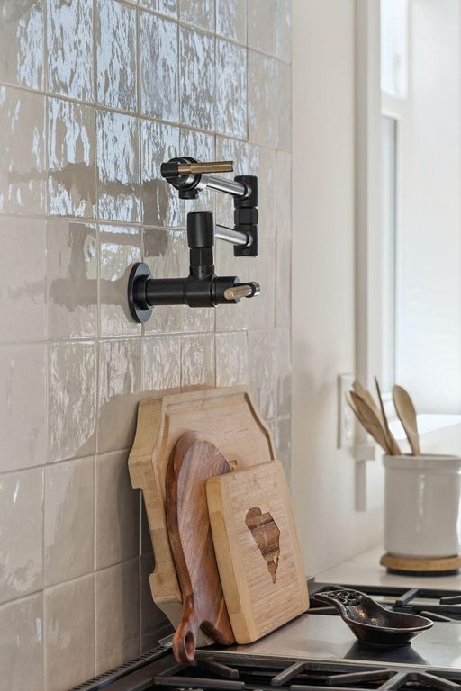 Image 43 of property listing at 3480 Henrietta Hartford Road, Mount Pleasant, SC 29466