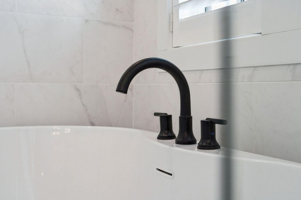 Image 71 of property listing at 3480 Henrietta Hartford Road, Mount Pleasant, SC 29466