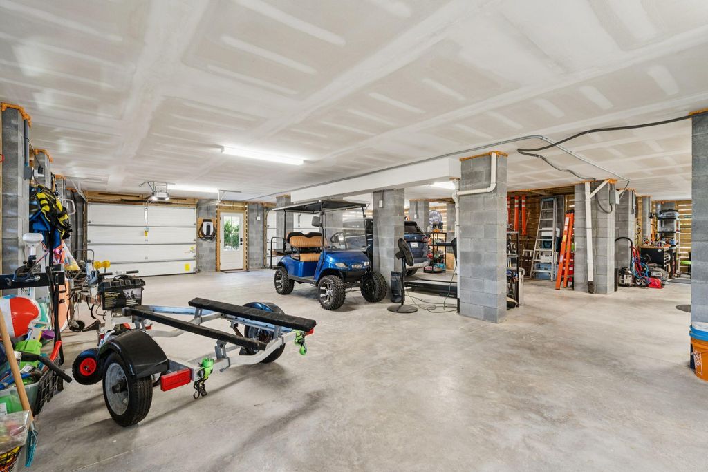 Image 86 of property listing at 3480 Henrietta Hartford Road, Mount Pleasant, SC 29466