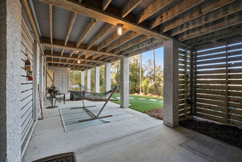 Image 91 of property listing at 3480 Henrietta Hartford Road, Mount Pleasant, SC 29466