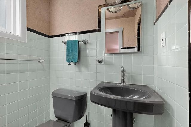 306 Don Fernando Road, Santa Fe, NM 87505